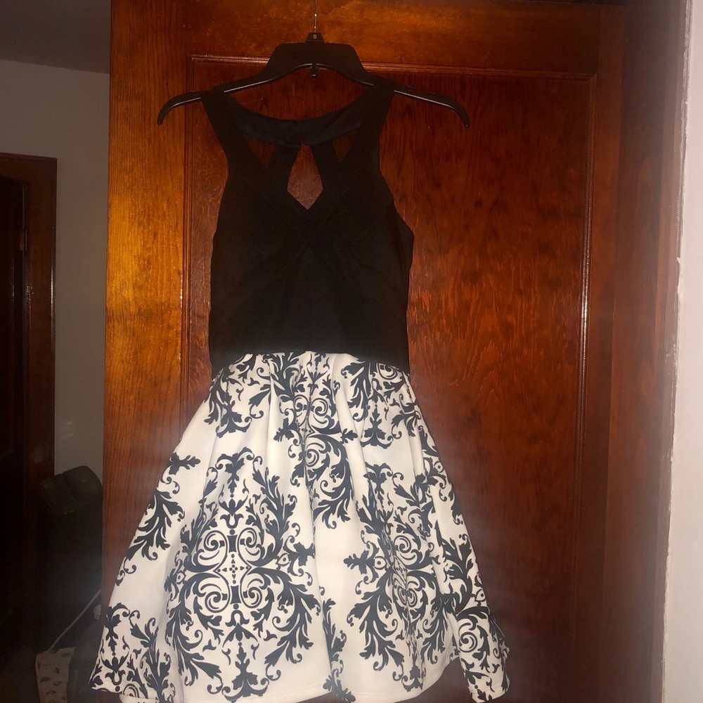 Juniors size 5 Crystal Doll dress